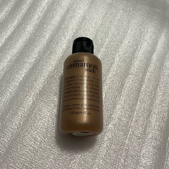 Philosophy Spiced Cinnamon Stick 3-in-1 Shampoo, Shower Gel & Bubble Bath - Picture 3 of 13